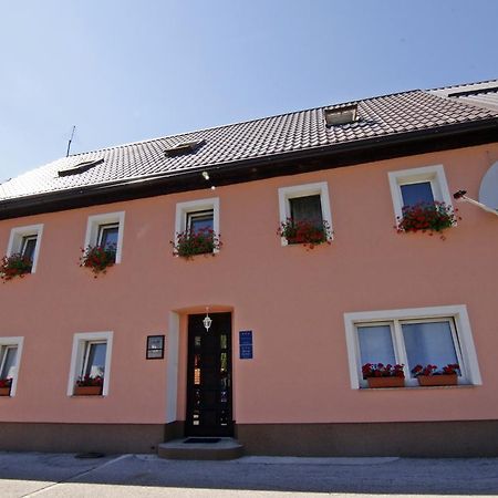 Apartment House Lalita Fužine Eksteriør bilde