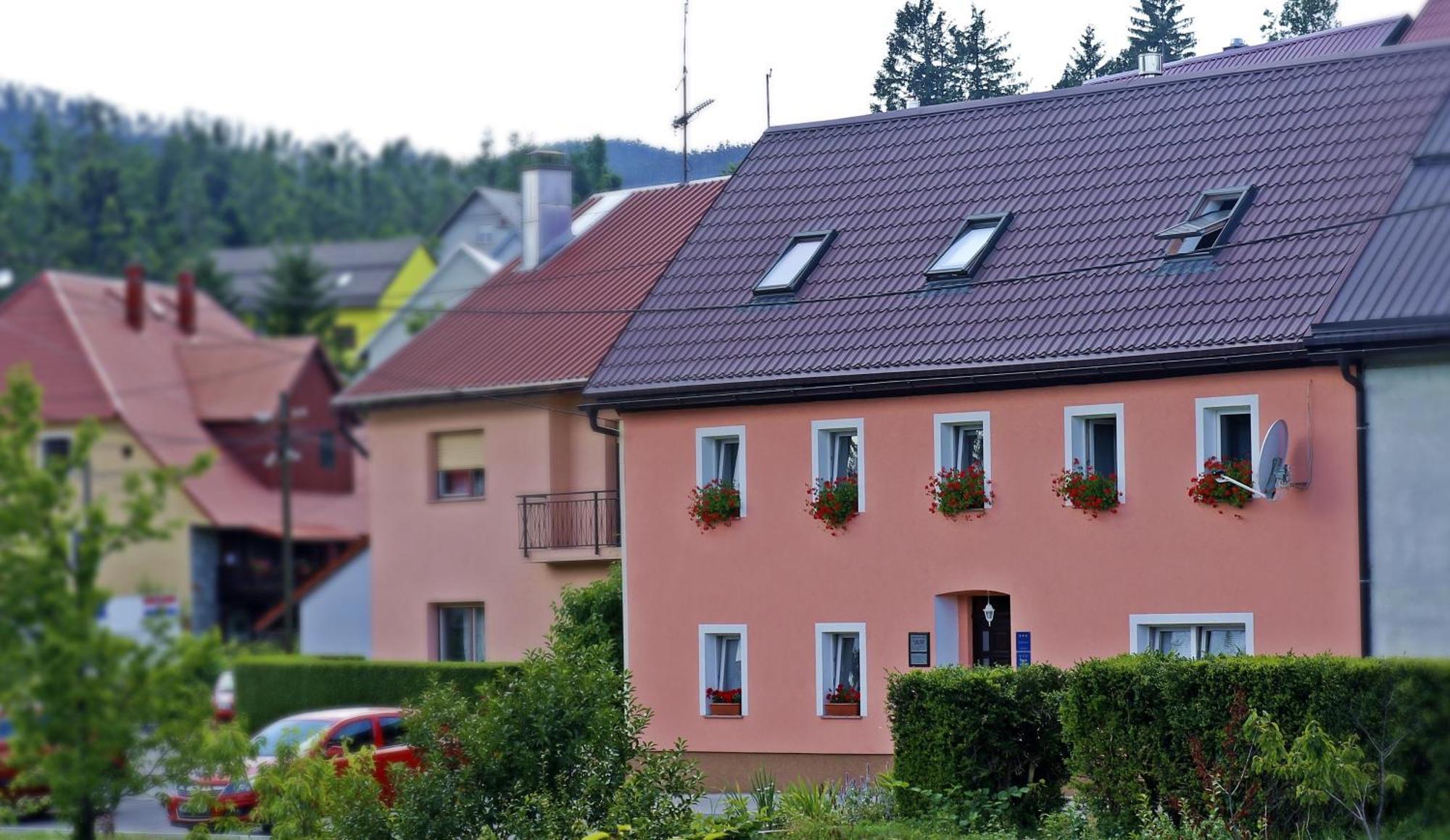Apartment House Lalita Fužine Eksteriør bilde