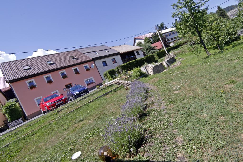 Apartment House Lalita Fužine Eksteriør bilde