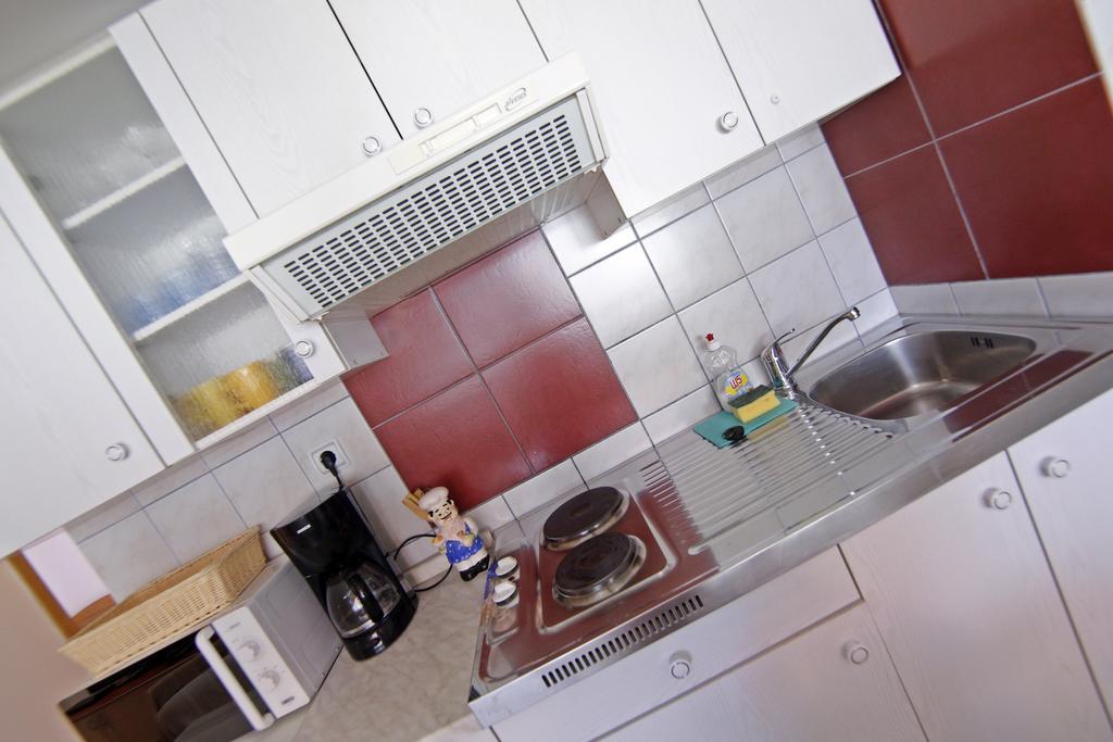 Apartment House Lalita Fužine Eksteriør bilde